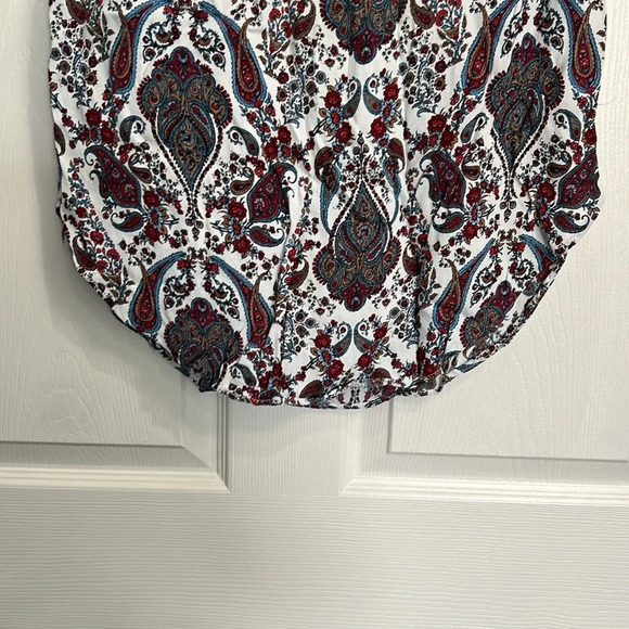 H&M Women's Paisley, Tunic top, Size US 6 - Picture 5 of 8